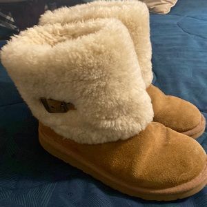 UGG BOOTS
